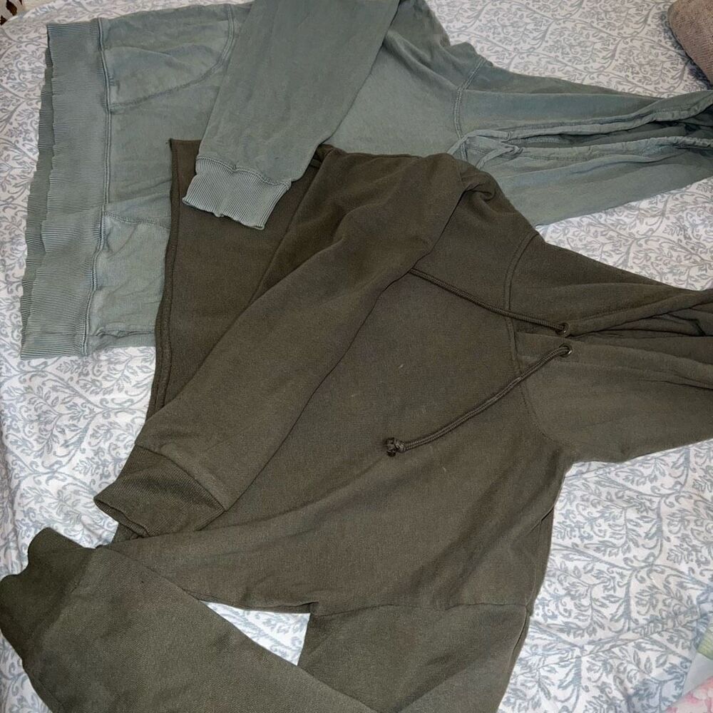 Sage green sweat shirt cropped hoodie bundle set size S - Picture 6 of 6